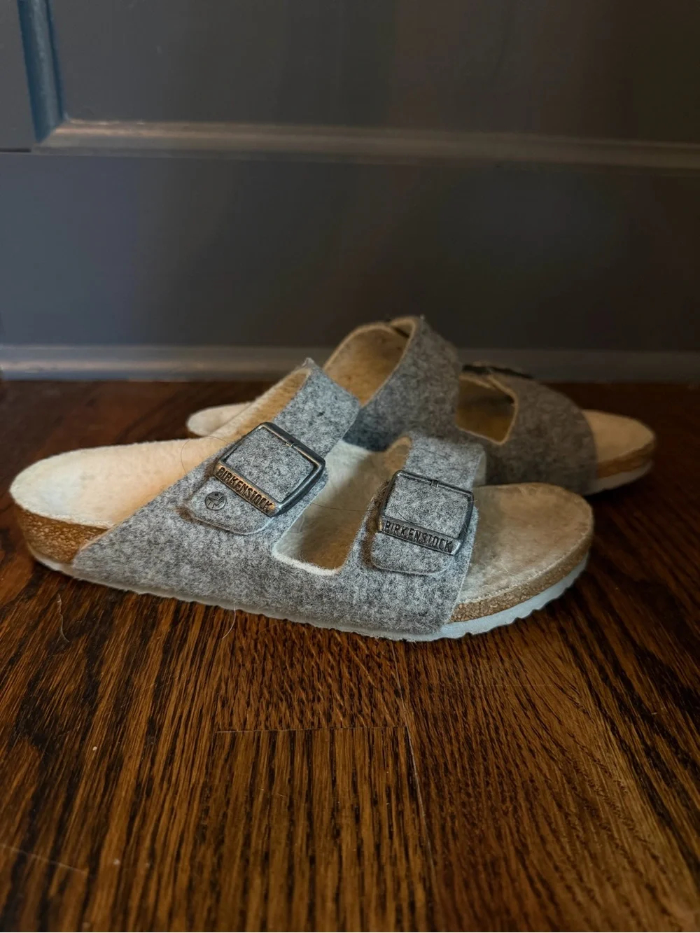 Birkenstock Gray Felt Shearling Lined 2-Strap Buckle Slide Sandals EU 34